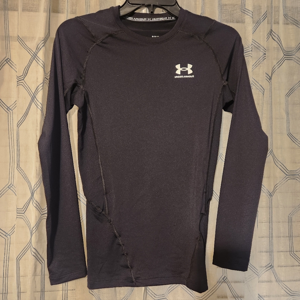 NWOT Under Armour Navy Performance Long Sleeve